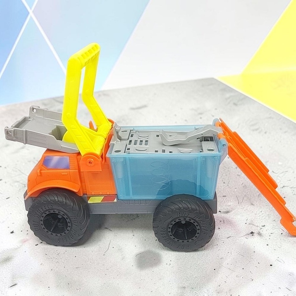 Hot Wheels Monster Trucks Monster Mover Transporter Orange Blue Toy Truck Mattel